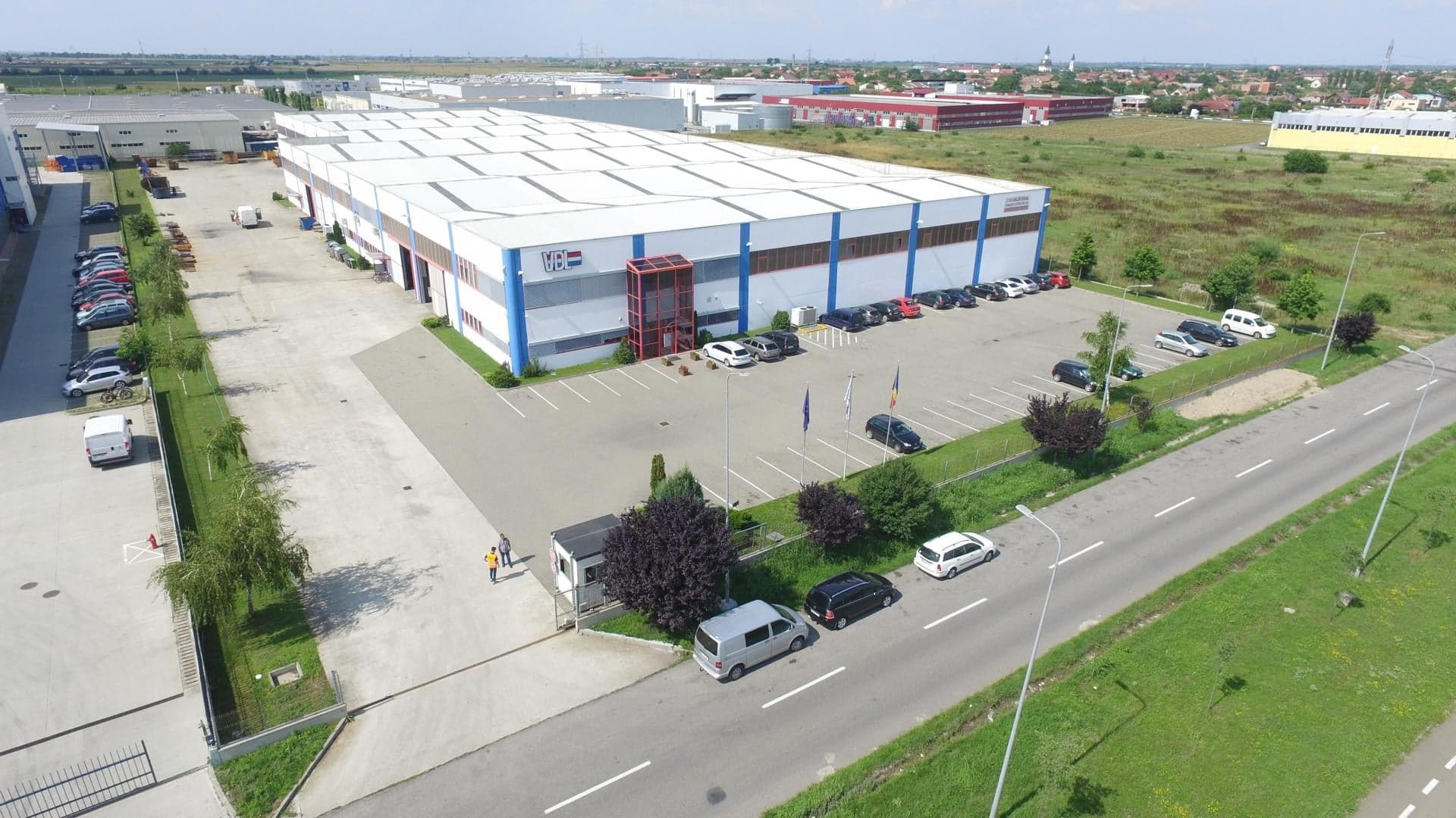 PRECISION ENGINEERING
FOR DIVERSE INDUSTRIES
